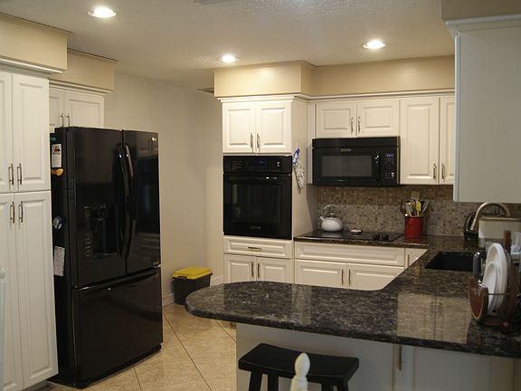 5th image of 11635 Pinedale Ave