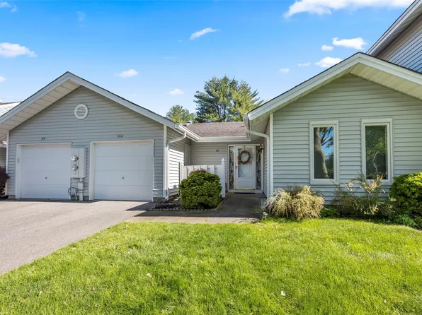 314 Elton Court N, Saint James, NY 11780