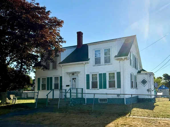 7 Broadway Street, Eastport, ME 04631