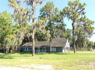 3802 Airport Rd, Plant City, FL 33563