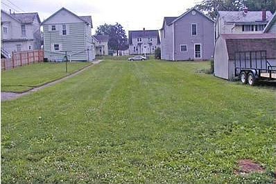 2nd image of 715 E Wheeling St