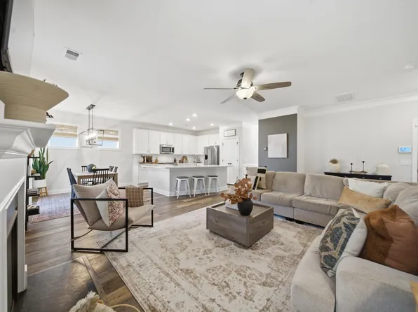 317 Autumn Pond Dr, Blythewood, SC 29016