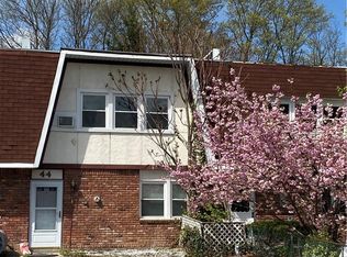 44 Sarah Ln, Middletown, NY 10941