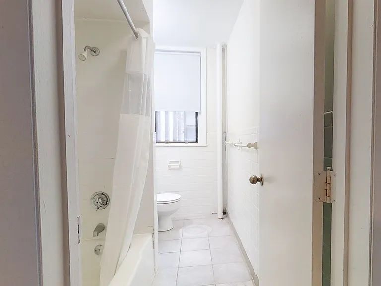 1124 Commonwealth Ave — Photo 100