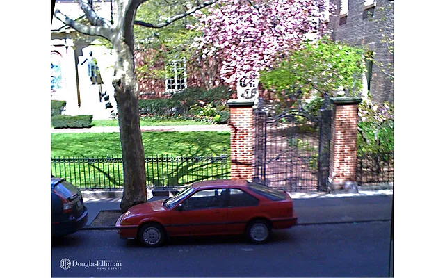 Sold by Douglas Elliman | media 16