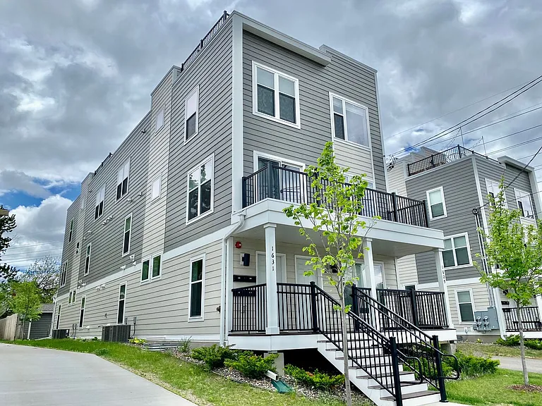 1625 Marshall St Ne — Photo 17