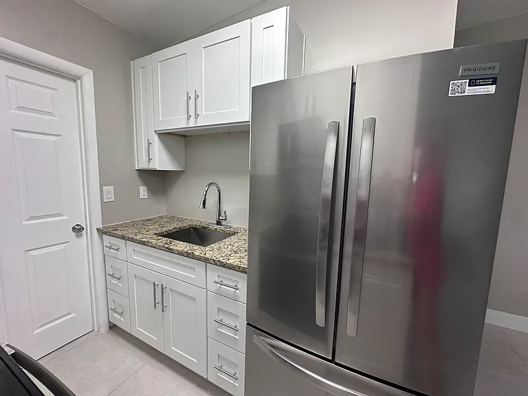 33 Jackson Ct — Photo 2