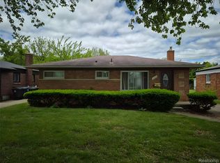 30102 Matthew St, Westland, MI 48186