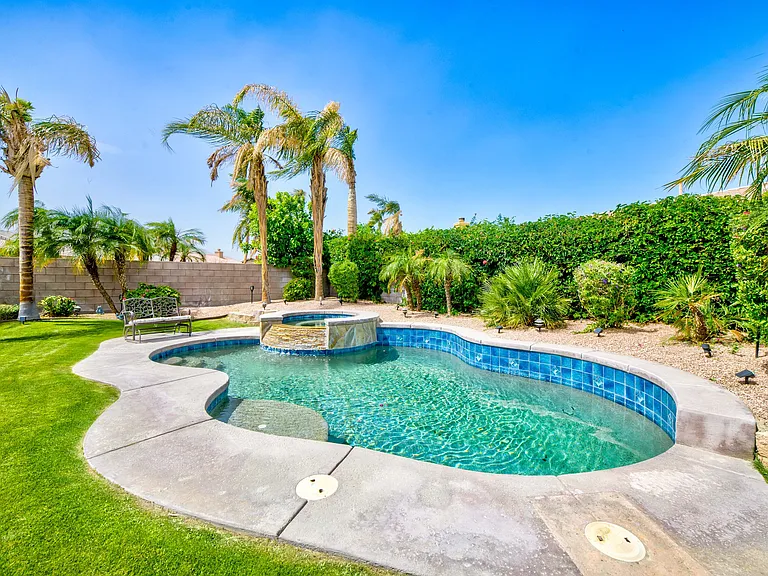 45740 Coldbrook Ln — Photo 25