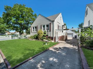 24415 85th Road, Bellerose, NY 11426