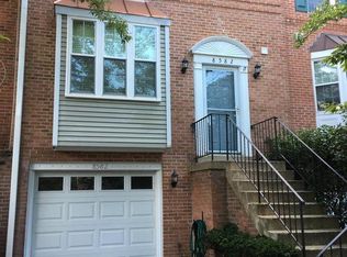 8582 Enochs Dr, Lorton, VA 22079