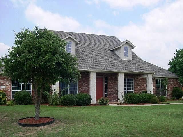 1st image of 200 Golden Meadow Dr