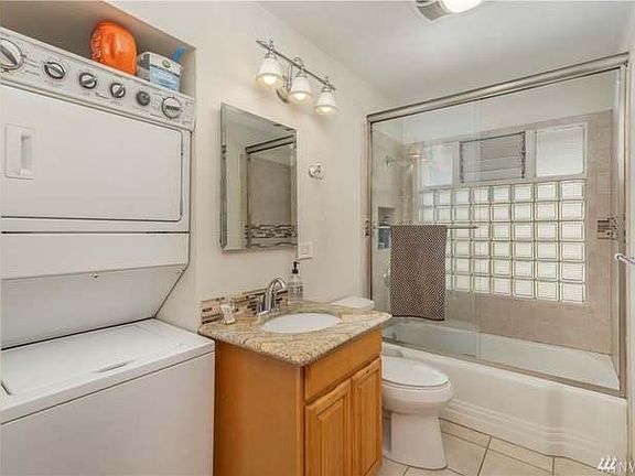 Like a hot towel after your shower? Laundry conveniently located in the bathroom