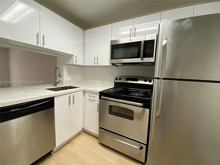 9350 Fontainebleau Blvd #609 — Photo 5
