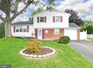 1563 Deer Run Rd, Warminster, PA 18974