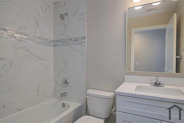 4358 NW 34th Ave — Photo 15