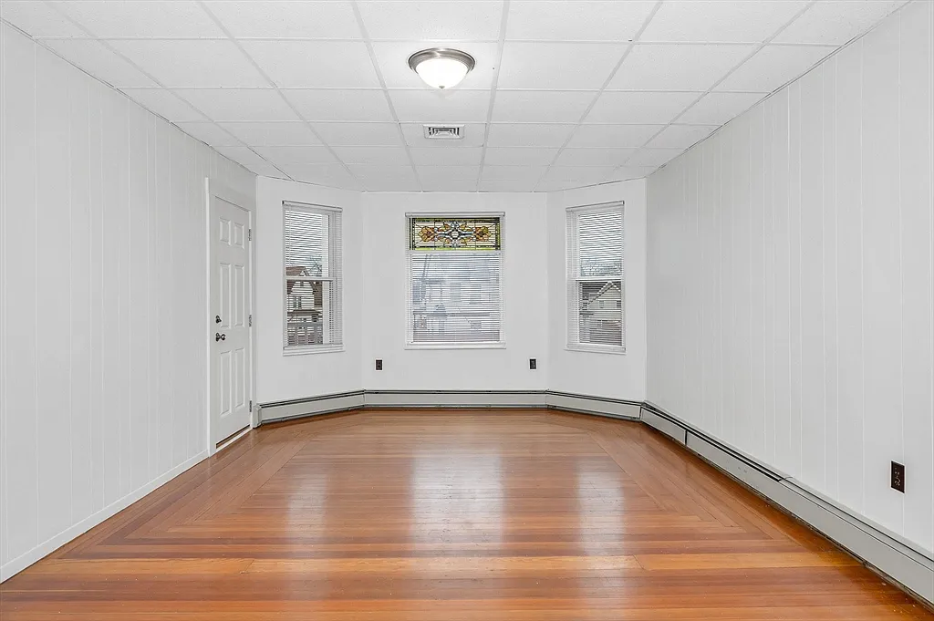 7 Sladen St — Photo 3