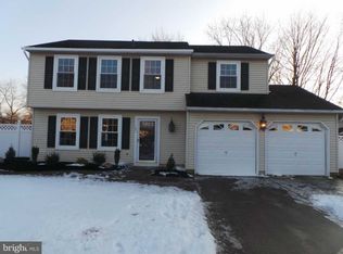 107 Goldfinch Ct, Logan Township, NJ 08085