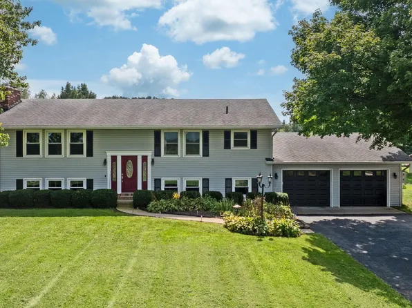 8624 Stewart Rd NE, Newark, OH 43055