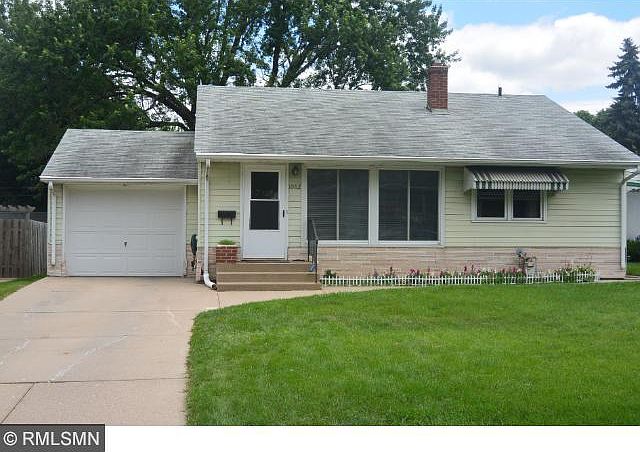 1st image of 1082 Charlton St