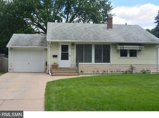 1082 Charlton St, Saint Paul, MN 55118