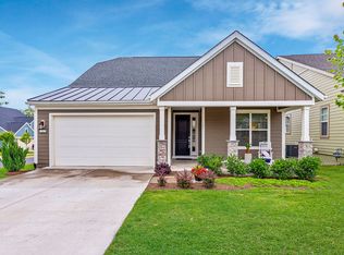 101 Grosbeak Ct, Lake Frederick, VA 22630