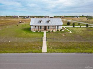 104 N J Hernandez St, Progreso Lakes, TX 78596