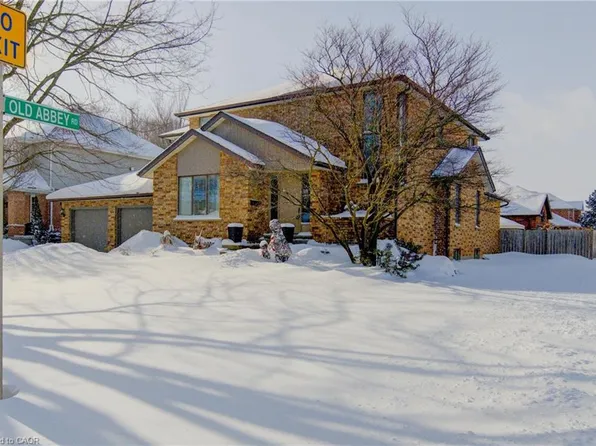 593 Guildwood Pl, Waterloo, ON N2K 3M3