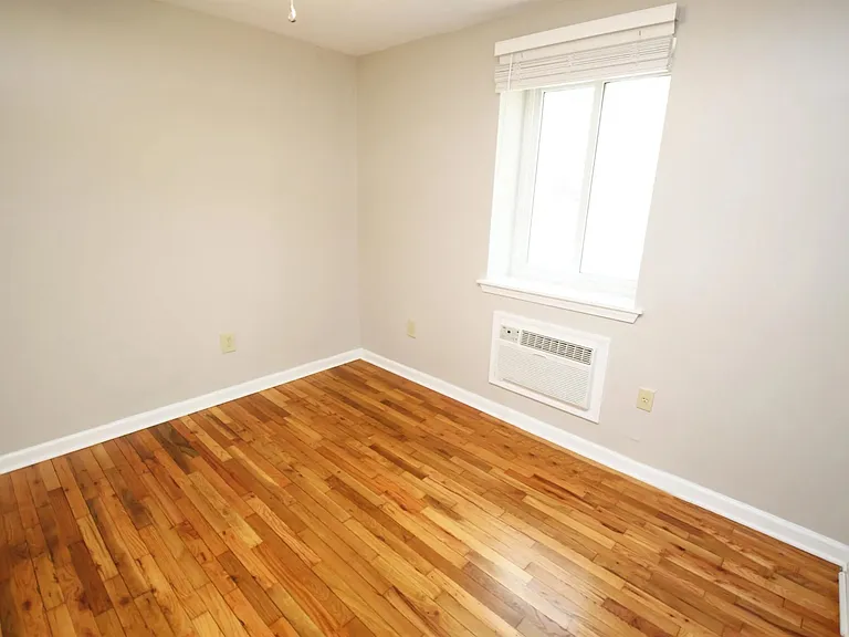 2-Bedroom