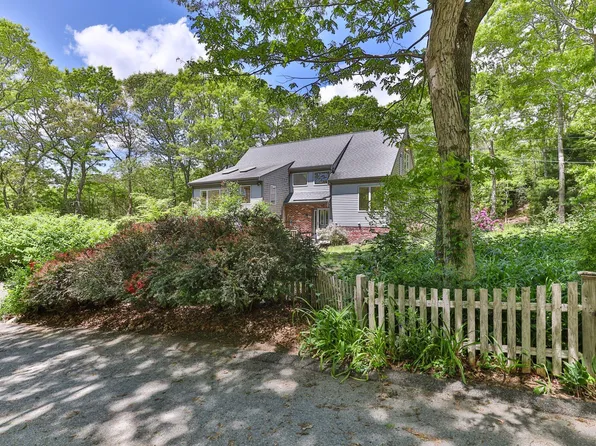 1805 Service Road, West Barnstable, MA 02668