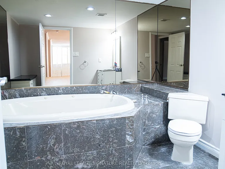 256 Jarvis St #11A — Photo 31