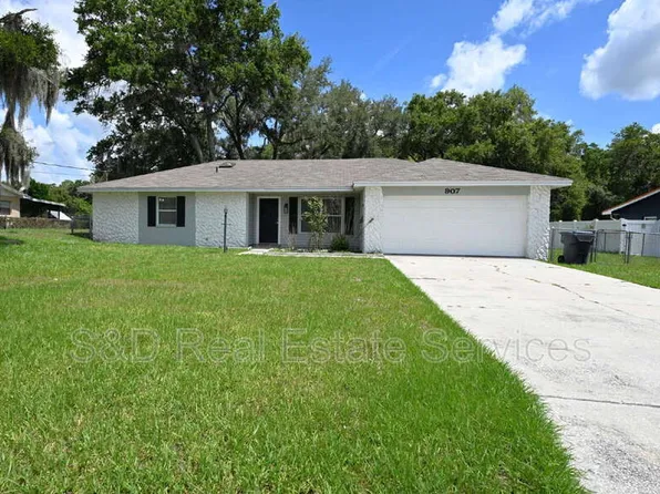 907 Swann Dr, Lakeland, FL 33809