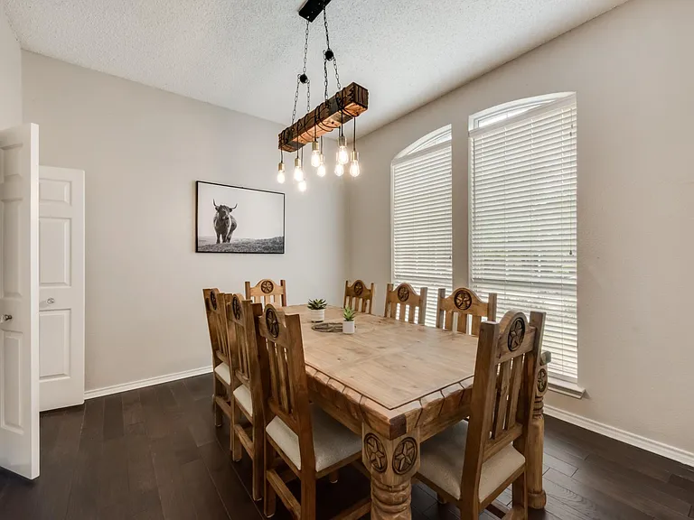 4618 Lakepointe Ave — Photo 18