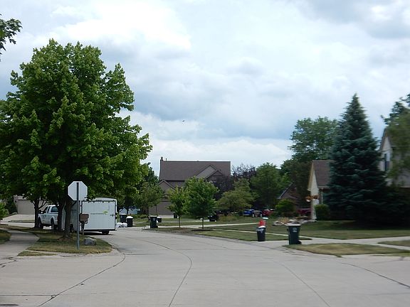 4th image of 1126 Dundee Dr
