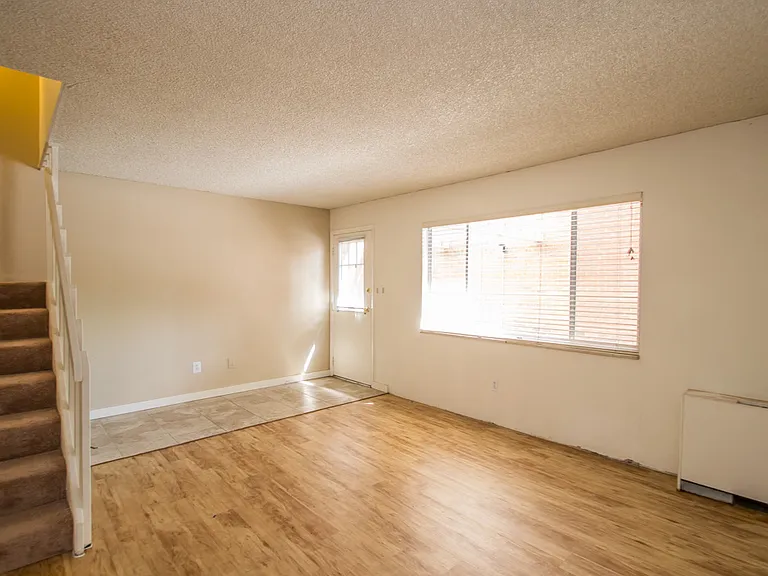 3161 Madison Ave — Photo 15