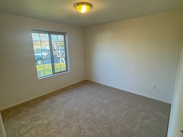 1614 SW Metolius Ave #1