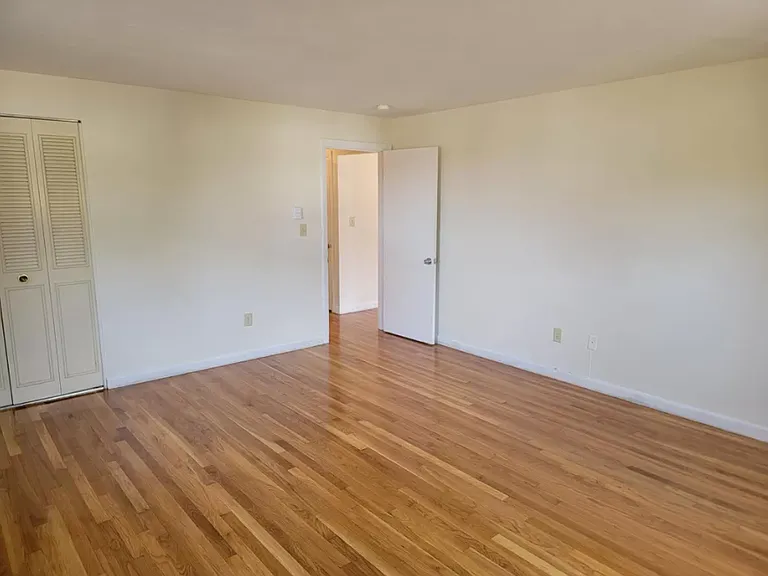 100 E Central St #7 — Photo 5