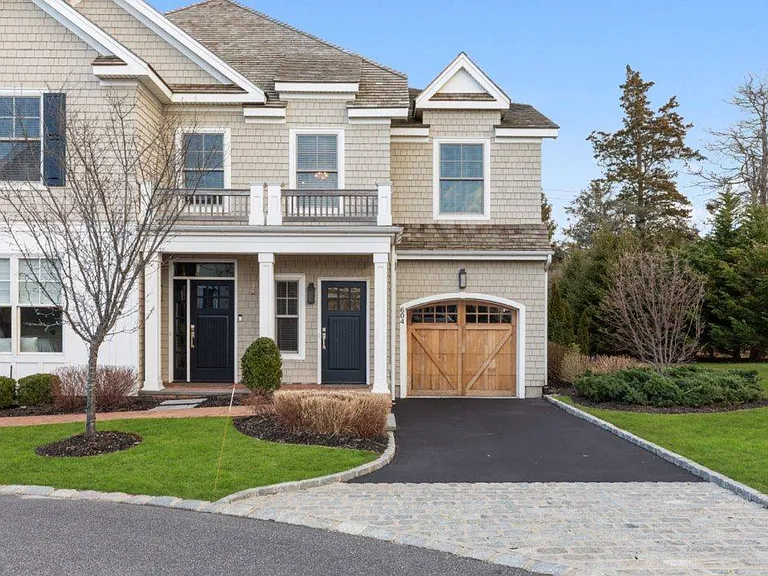 201 High Pond Ln — Photo 2