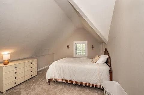 5th image of 3507 Clifton Ave #2
