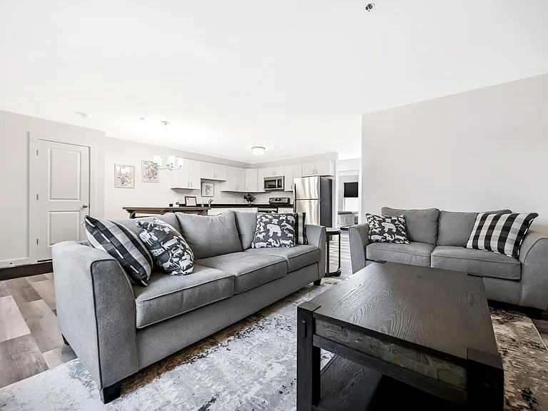 Mt. Nebo Apartments — Photo 16