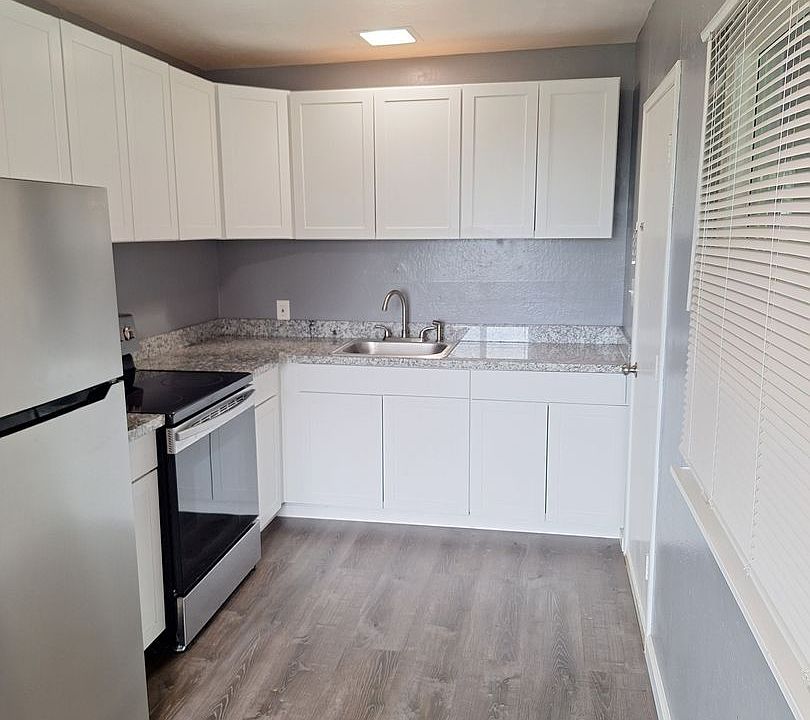 1st image of 162 Orr St #6
