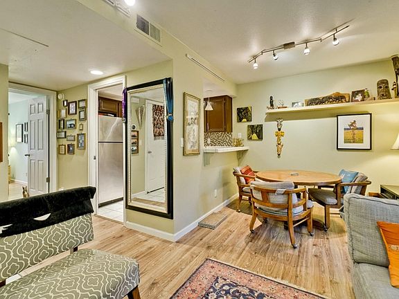 5th image of 1062 Summershore Ct