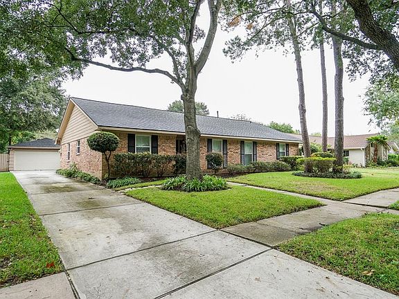 2nd image of 5714 Dumfries Dr