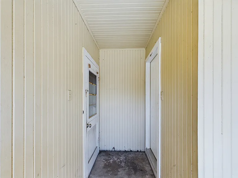 305 Bolton Ave — Photo 12