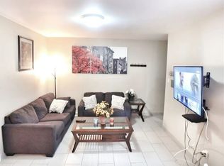 25-43 22nd St #2F, Astoria, NY 11102