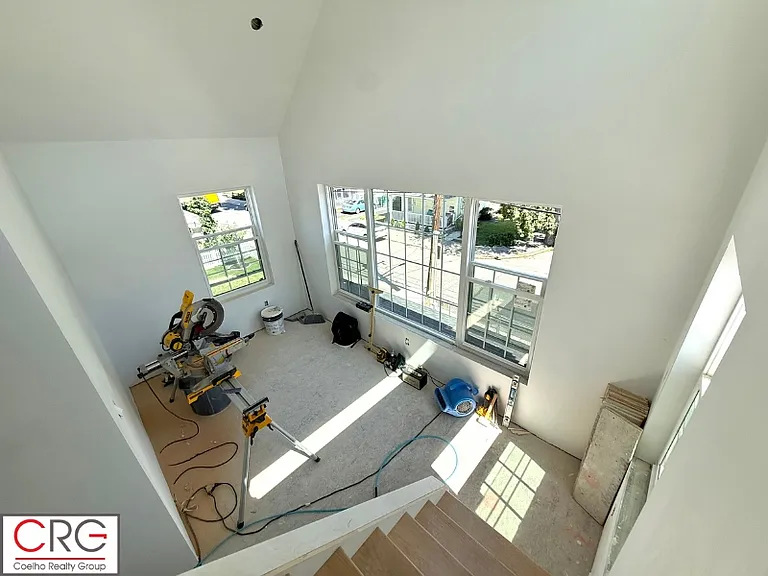 140 Summer St #1 — Photo 36