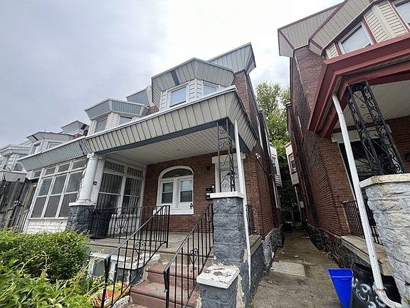 2nd image of 5026 Chestnut St