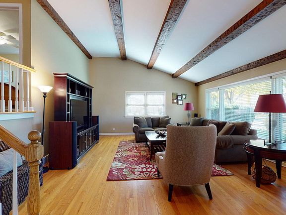 3rd image of 221 S Princeton Ave