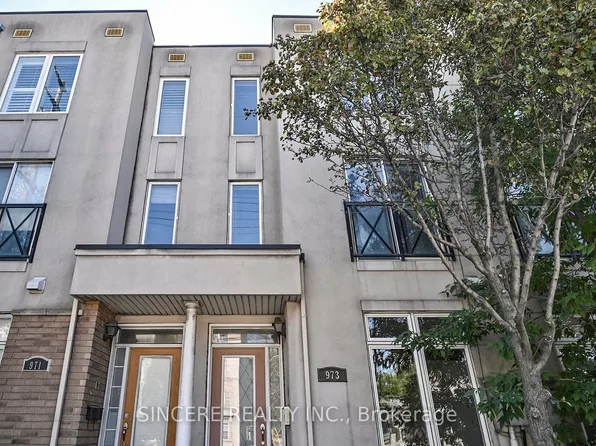973 The Queensway, Toronto, ON M8Z 1P3