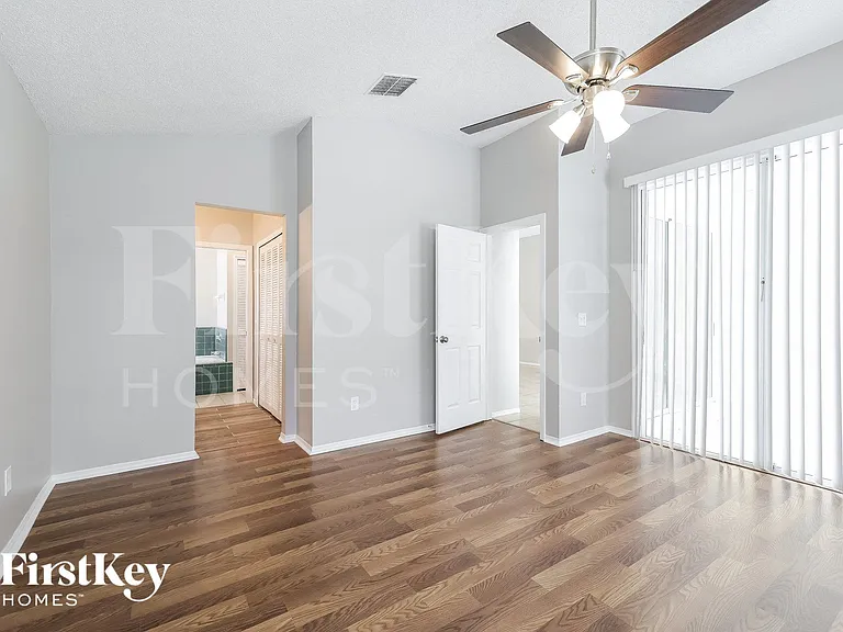 2639 Chatham Cir — Photo 7